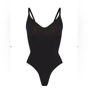 SKIMS Black (Onyx) Sculpting Thong Bodysuit size S M